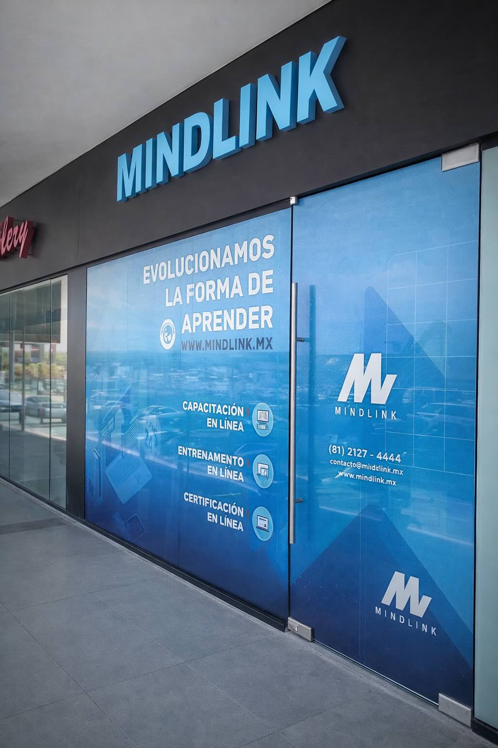 Microperforado para locales comerciales