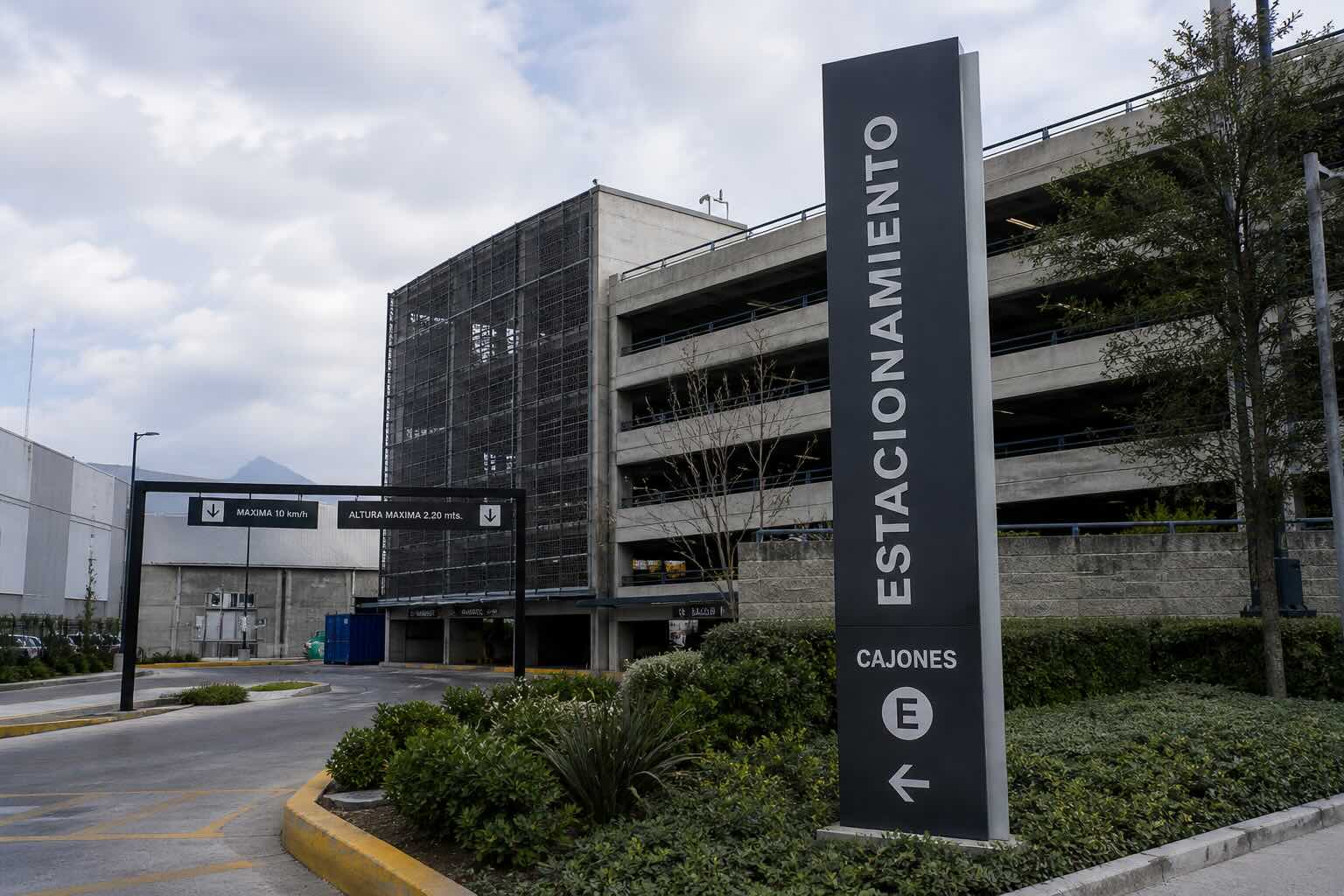 Tótems para estacionamientos